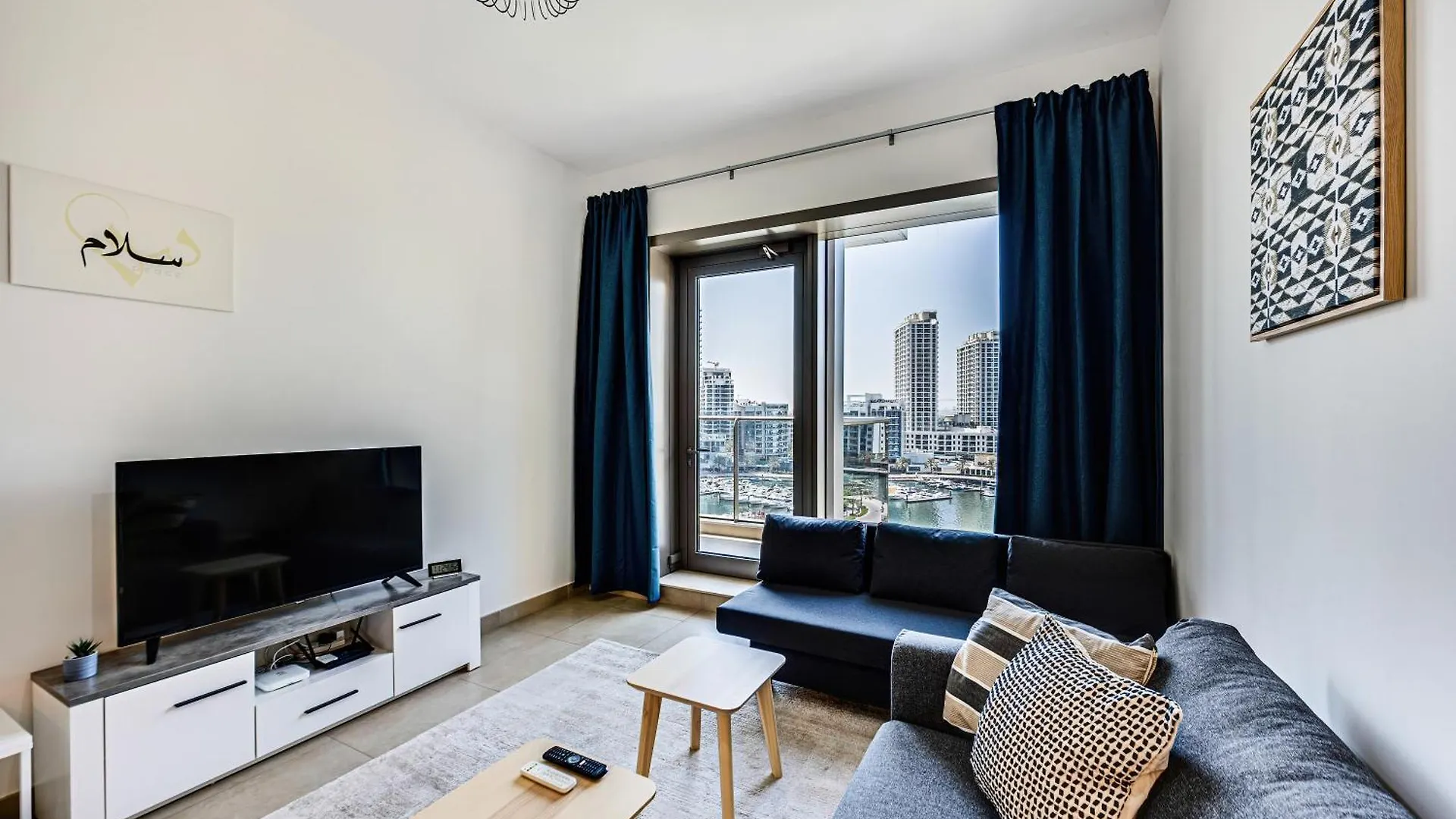 5 Star Sparkle Tower By Swarovski, Dubai Marina Lägenhet